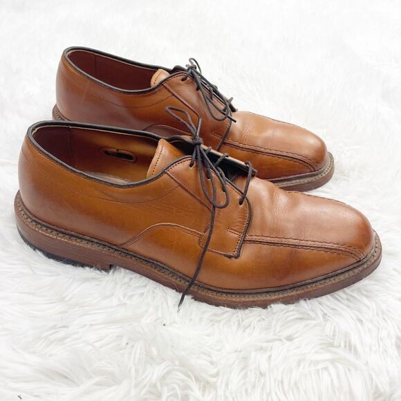 Allen Edmonds Hillcrest Lace Up Leather Shoes